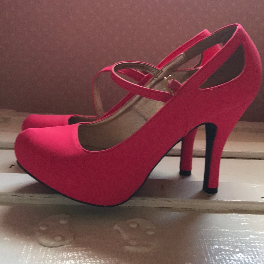 Hot Pink Heels. Never worn.